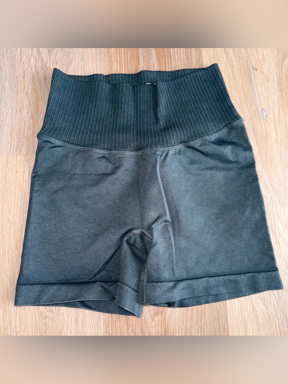 Popflex Green Athletic Shorts - Size Small